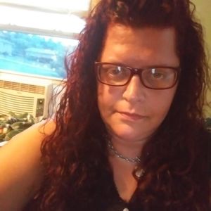 Meet your Posher, Connie